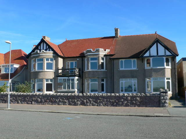 Vandalised House, West Shore © Eirian Evans Cc-by-sa/2.0 :: Geograph ...