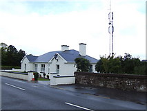 V6791 : Garda office, Glenbeigh, Co. Kerry by Jonathan Billinger