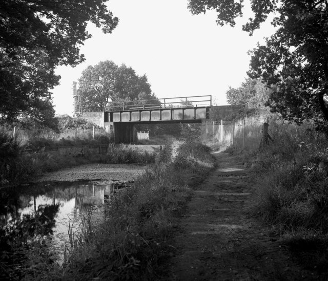 Ash Railway Bridge, Basingstoke Canal © Dr Neil Clifton :: Geograph ...