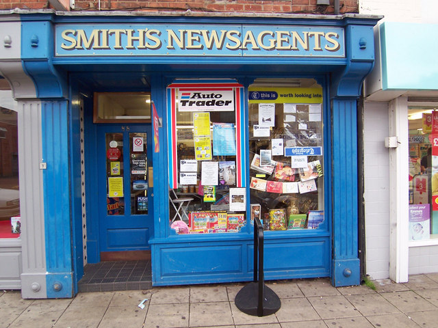Smith's Newsagents, Frodingham Road,... © David Wright cc-by-sa/2.0 ...