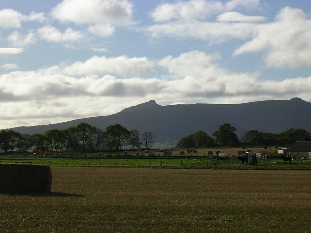 Bennachie view from Mains of New Rayne
