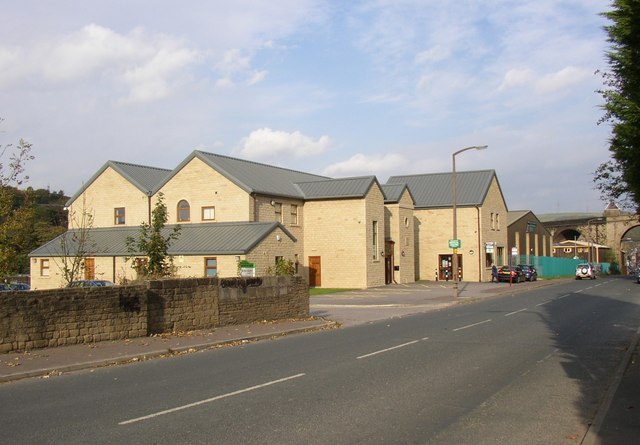 Stainland Road Health Centre, Greetland © Humphrey Bolton :: Geograph ...