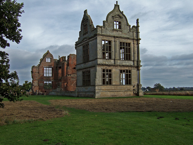 Moreton Corbet Castle - The Elizabethan... © Mike Searle :: Geograph ...