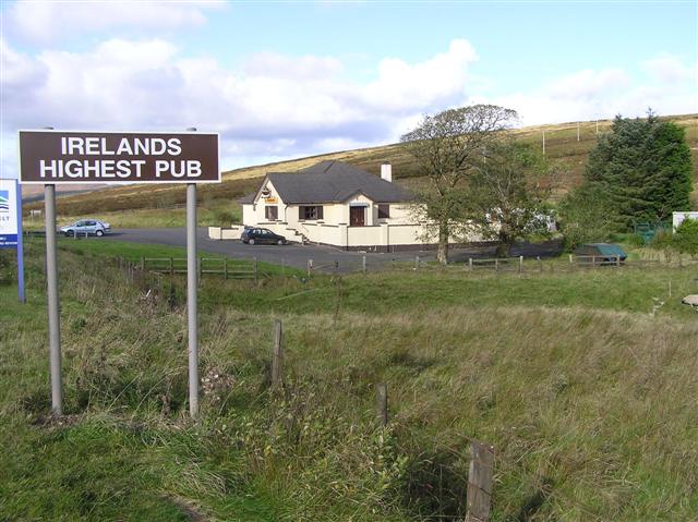 ireland-s-highest-pub-kenneth-allen-cc-by-sa-2-0-geograph-ireland