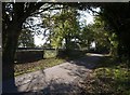 Lane and gate near Middle Lypiatt