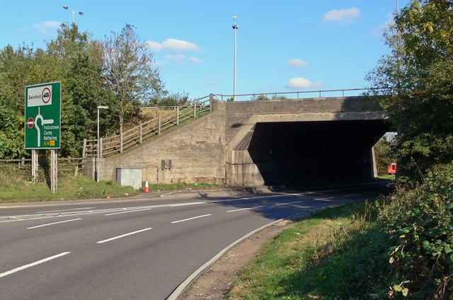 The A14 passes under the M1 © Mat Fascione cc-by-sa/2.0 :: Geograph ...