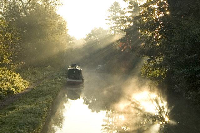 Autumn morning on the Oxford Canal