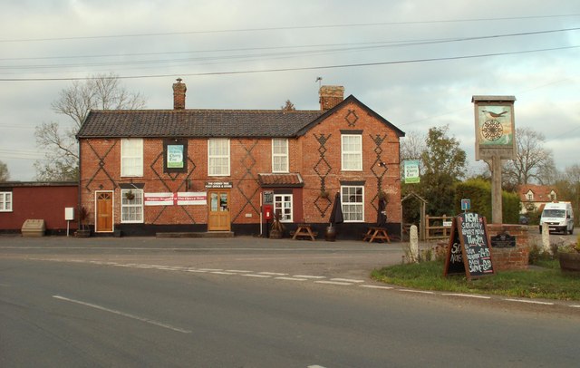 'Cherry Tree' inn at Yaxley © Robert Edwards cc-by-sa/2.0 :: Geograph ...