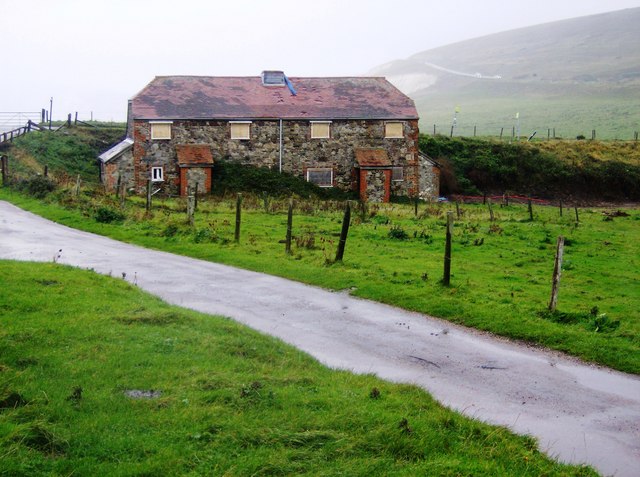 Cottages at Compton Farm © Graham Horn cc-by-sa/2.0 :: Geograph Britain ...