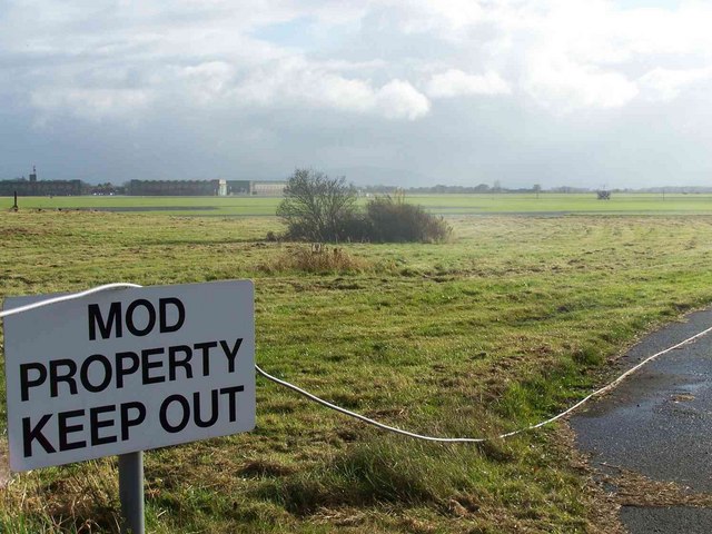 RAF Shawbury Airfield, Shropshire - area information, map, walks and more