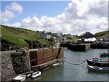 SM8132 : Porthgain harbour by Phil Newton