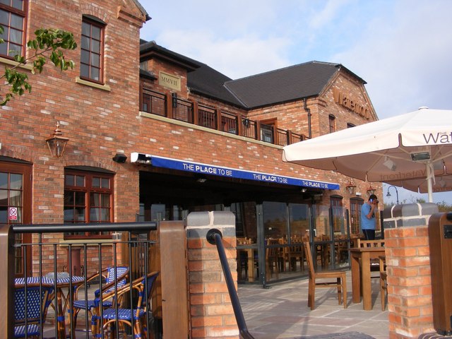 The Waterfront Pub and Restaurant. Barton Marina
