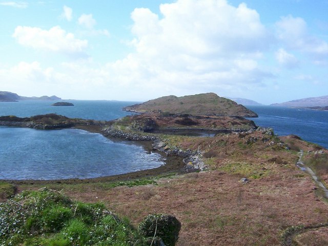 Path to Eilean an Duin, Craobh Haven © Richard Dorrell cc-by-sa/2.0 ...