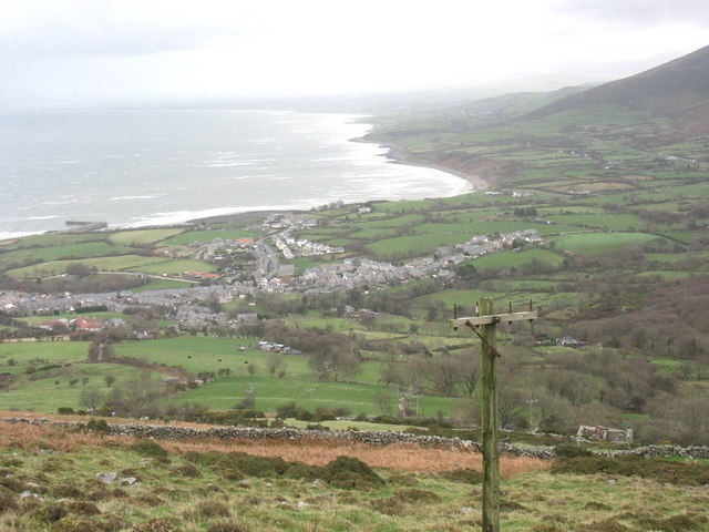 Pentref Trefor. The village of Trefor © Eric Jones :: Geograph Britain ...