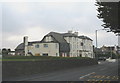 Gwesty Arfbais Nanhoron Arms Hotel at nightfall