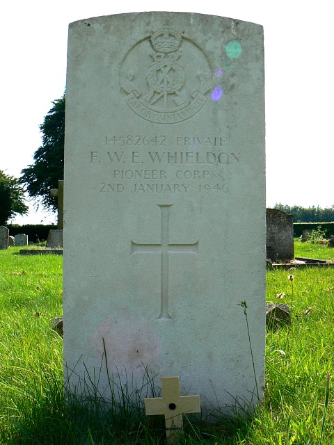 Grave of Private Whieldon, Marlborough