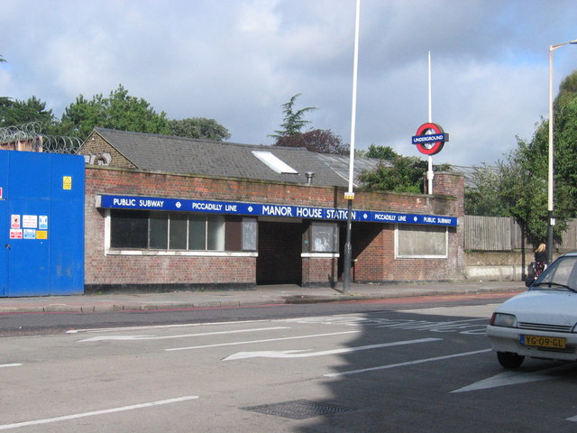 Manor House Underground Station