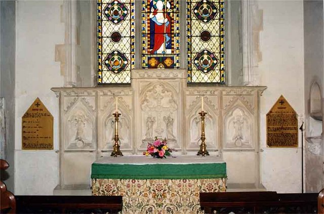 St Nicholas, Peper Harow, Surrey - High Altar & Reredos