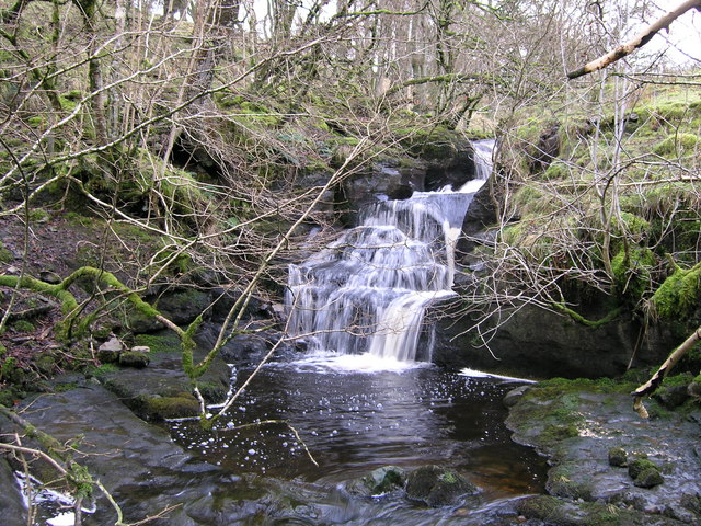 Waterfall in the wooded New Close Gill