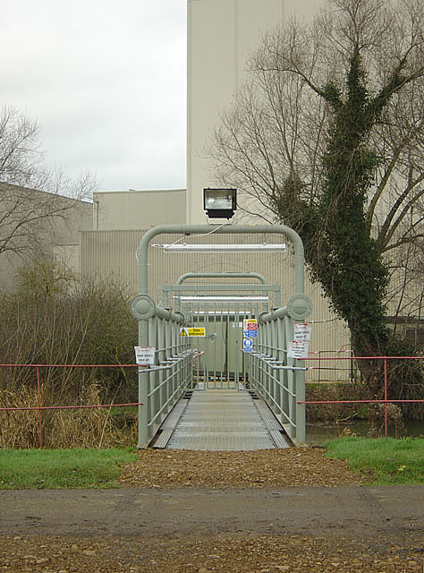 Footbridge at Bugbrooke Mill