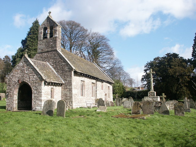St Aeddan's churchyard cross, Bettws Newydd