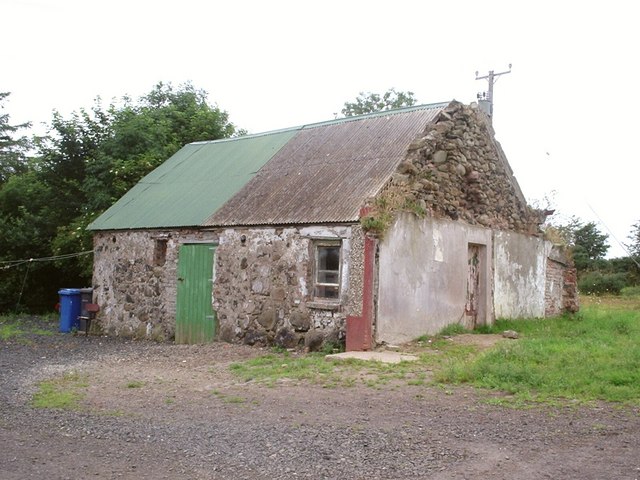 Ruined farmstead, Dromore © Robert Graham cc-by-sa/2.0 :: Geograph Ireland