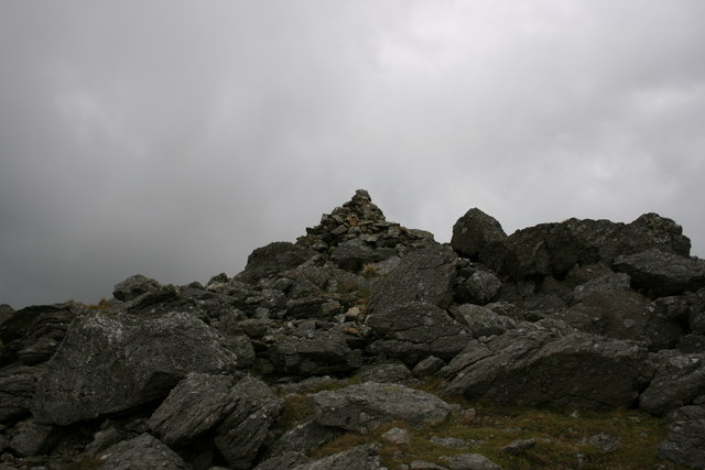 Moel yr Ogof Summit Cairn