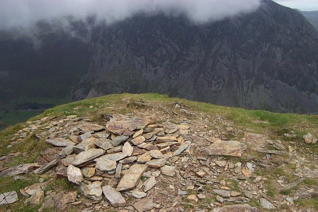 Foel Goch Summit Cairn