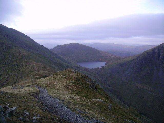 Approaching Deepdale Hause