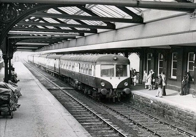 Train, Lisburn station (1974)