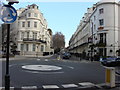 Mini-roundabout, Sussex Place