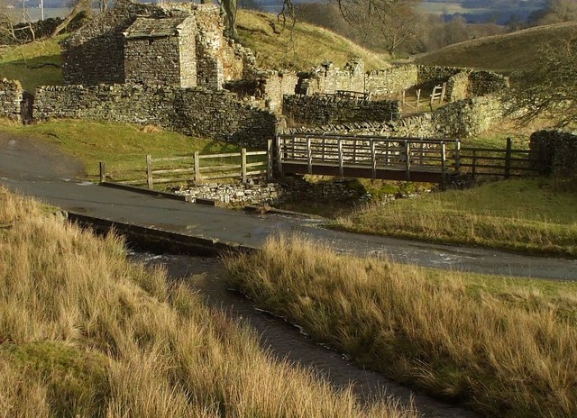 Watersplash & Footbridge © Matthew Hatton :: Geograph Britain and Ireland