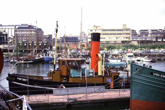 Steam tug Portwey, St Katharine Docks