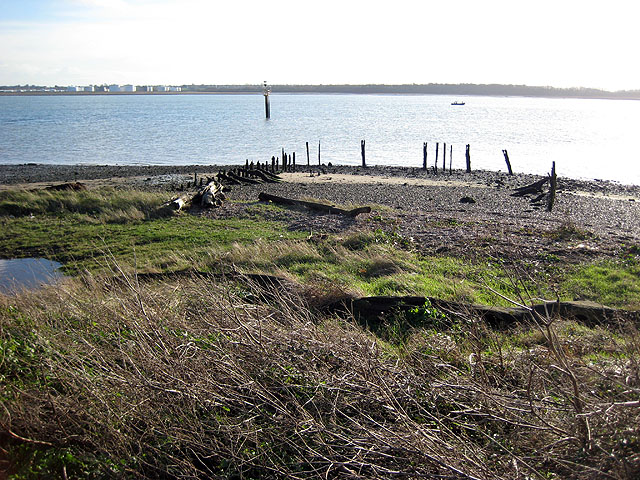 Abandoned jetty at Erwarton Ness