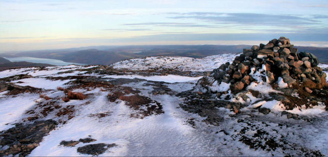 Summit cairn of Meall Fuar-mhonaidh