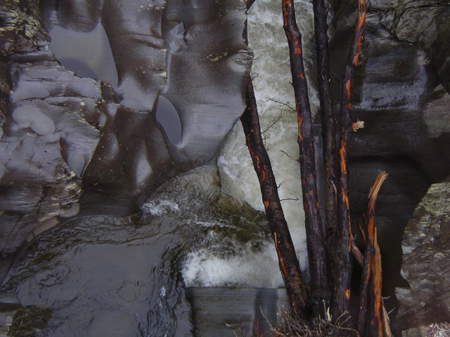 Constriction of River in Glen Spean
