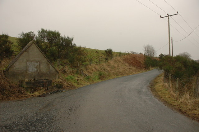 Old spring and road junction at Bridge of Ardonald