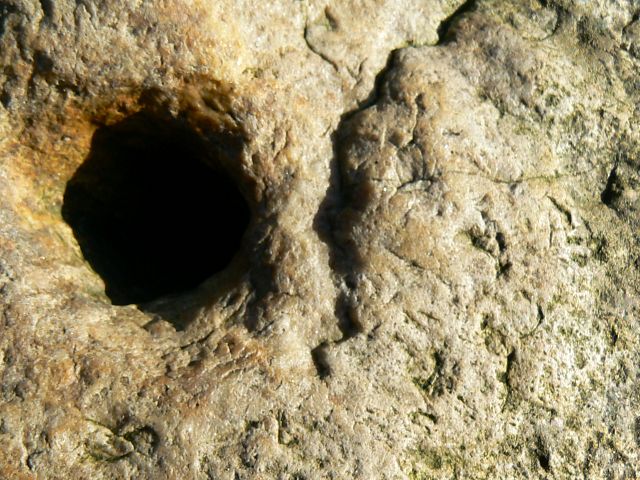 The Blowing Stone blow hole, Kingston Lisle