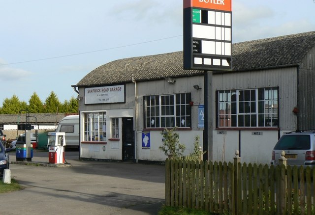 Traditional village Garage, Westhay