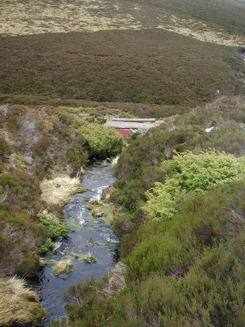 Small bridge over a burn going into Ernan Water