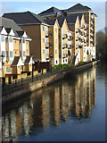 SU7273 : Apartments beside the Kennet, Reading by Andrew Smith