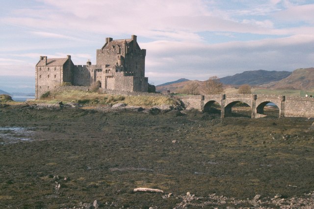 Dornie Castle