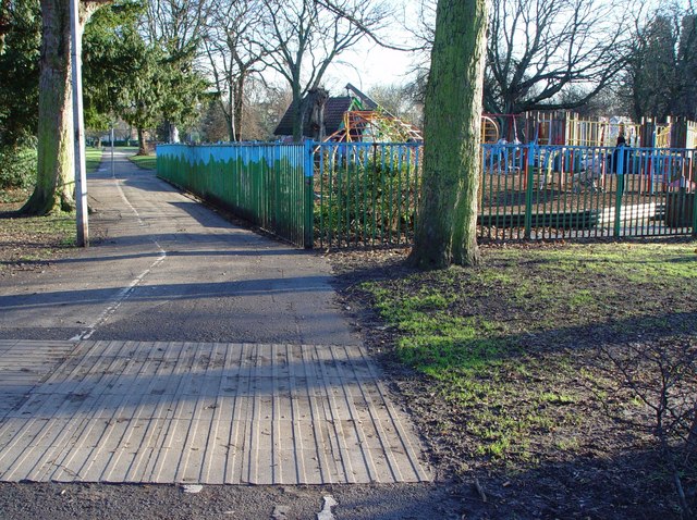 A Pearson Park Path, Hull