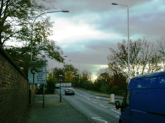 Windmill Lane, Southall