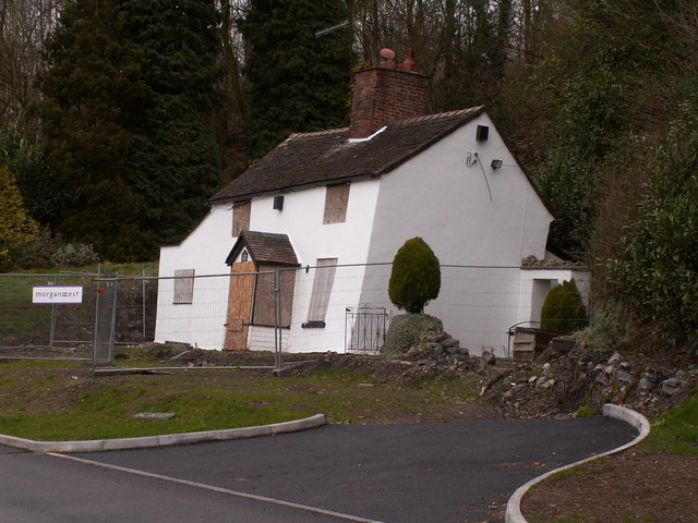 Cottage suffering from subsidence