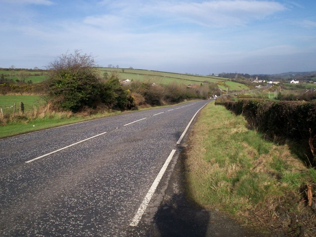 Newry Road towards Poyntzpass © P Flannagan cc-by-sa/2.0 :: Geograph ...