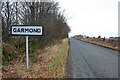 Road sign south of Garmond village