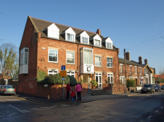 The Tower Hotel, Westgate, Lincoln © David Wright cc-by-sa/2.0 ...