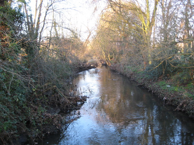 Beverley Brook in East Sheen © Nigel Cox cc-by-sa/2.0 :: Geograph ...