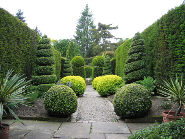 Herb Garden, York Gate Garden © Chris Brierly cc-by-sa/2.0 :: Geograph ...